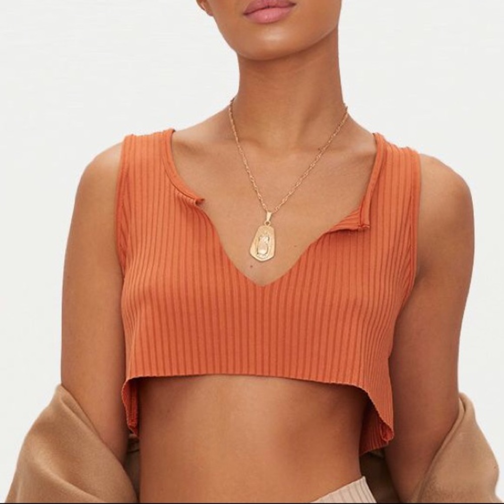Prettylittlething crop top